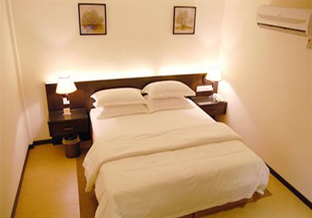 E-Red Hotel Bandar Perda Bukit Mertajam Zewnętrze zdjęcie